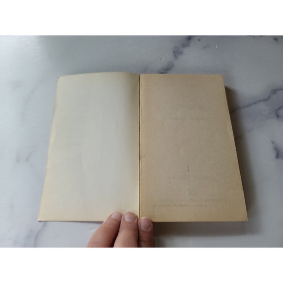 Echoes - Picture 2 of 10